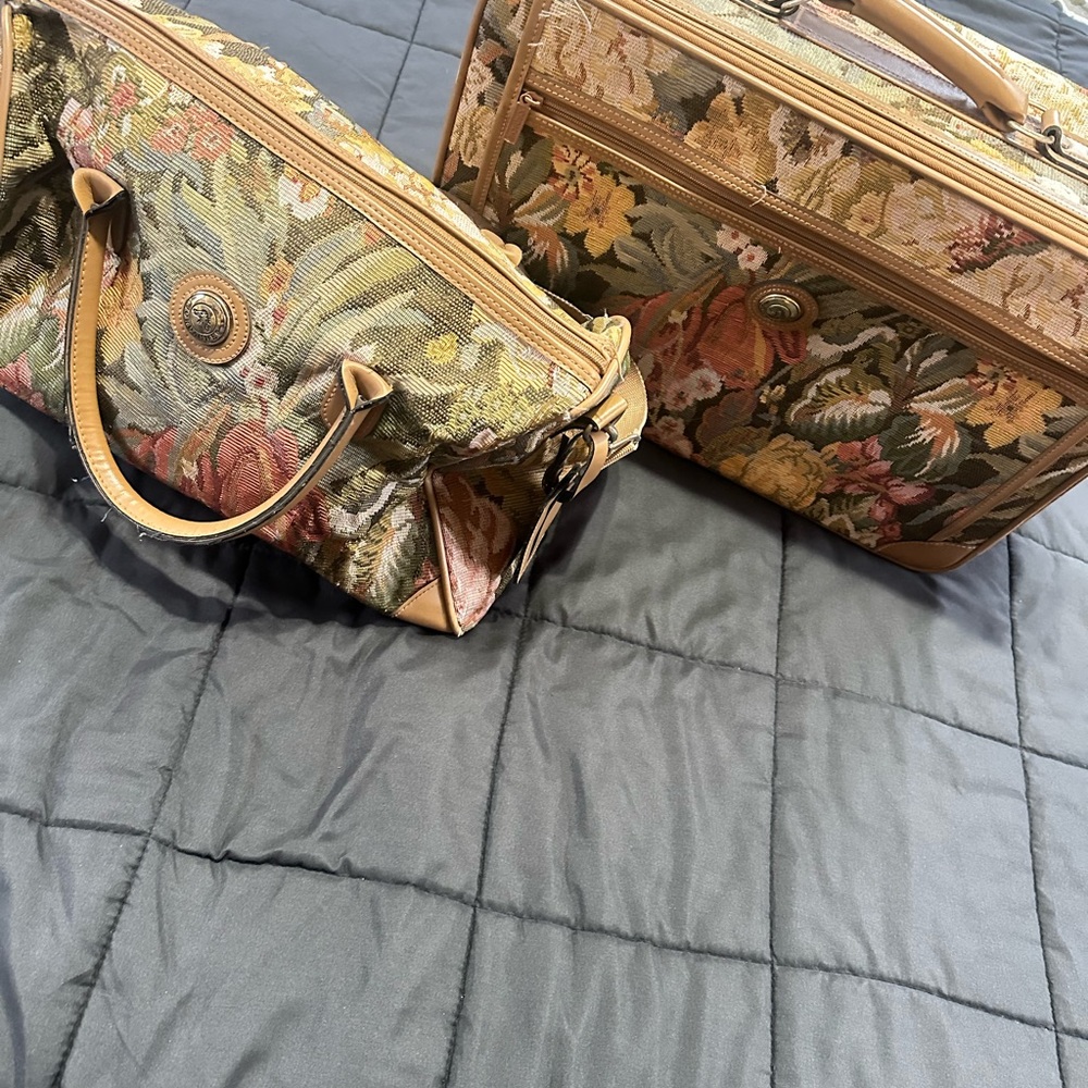 80's Jordache Floral Tapestry Women's Luggage